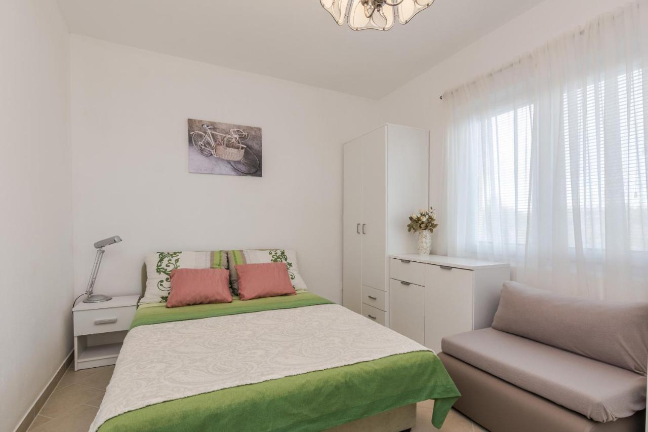 Villa Flora Maris Apartments Privlaka  Exteriér fotografie