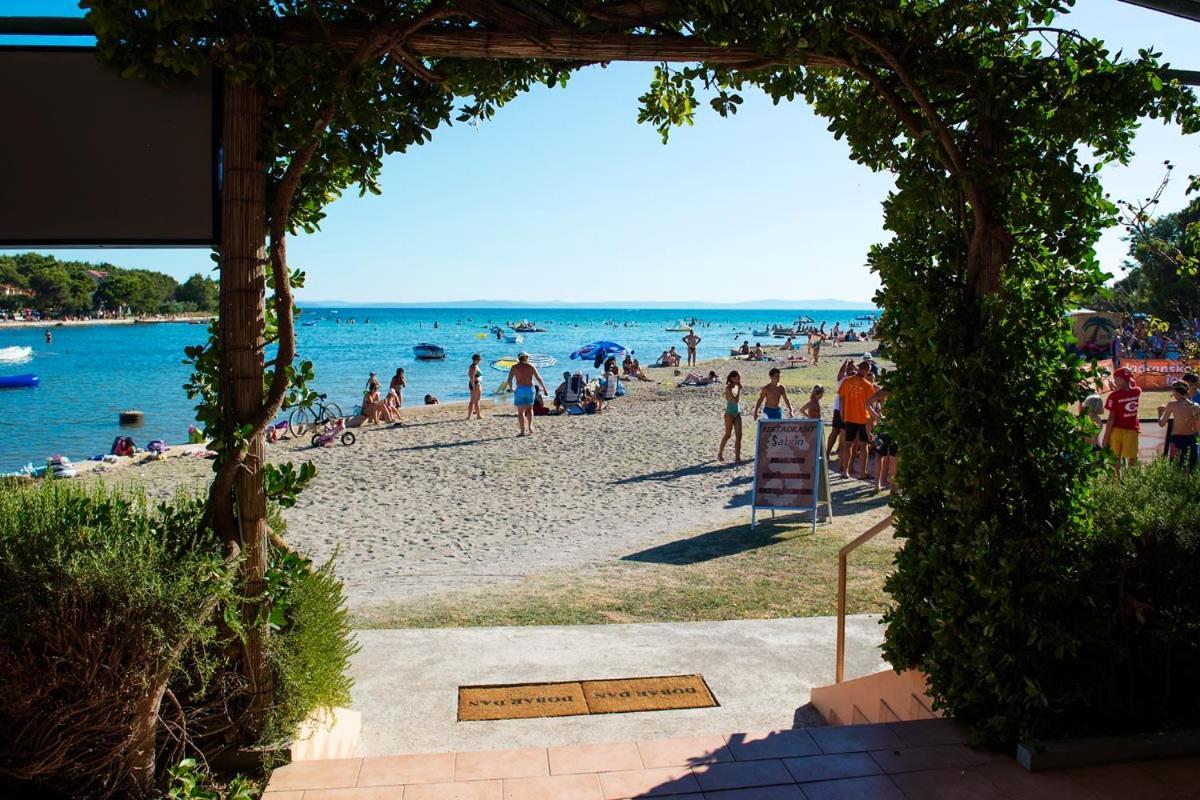 Villa Flora Maris Apartments Privlaka  Exteriér fotografie